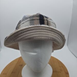 Women's Plaid Bucket Hat in Beige and Navy